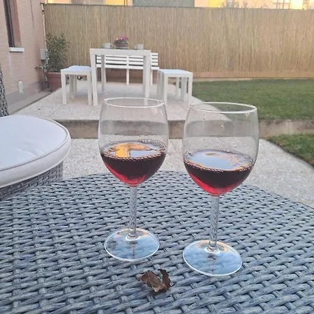 La Casetta Di Nonno Carlo A Due Passi Dall'ospedale アパート Torrette